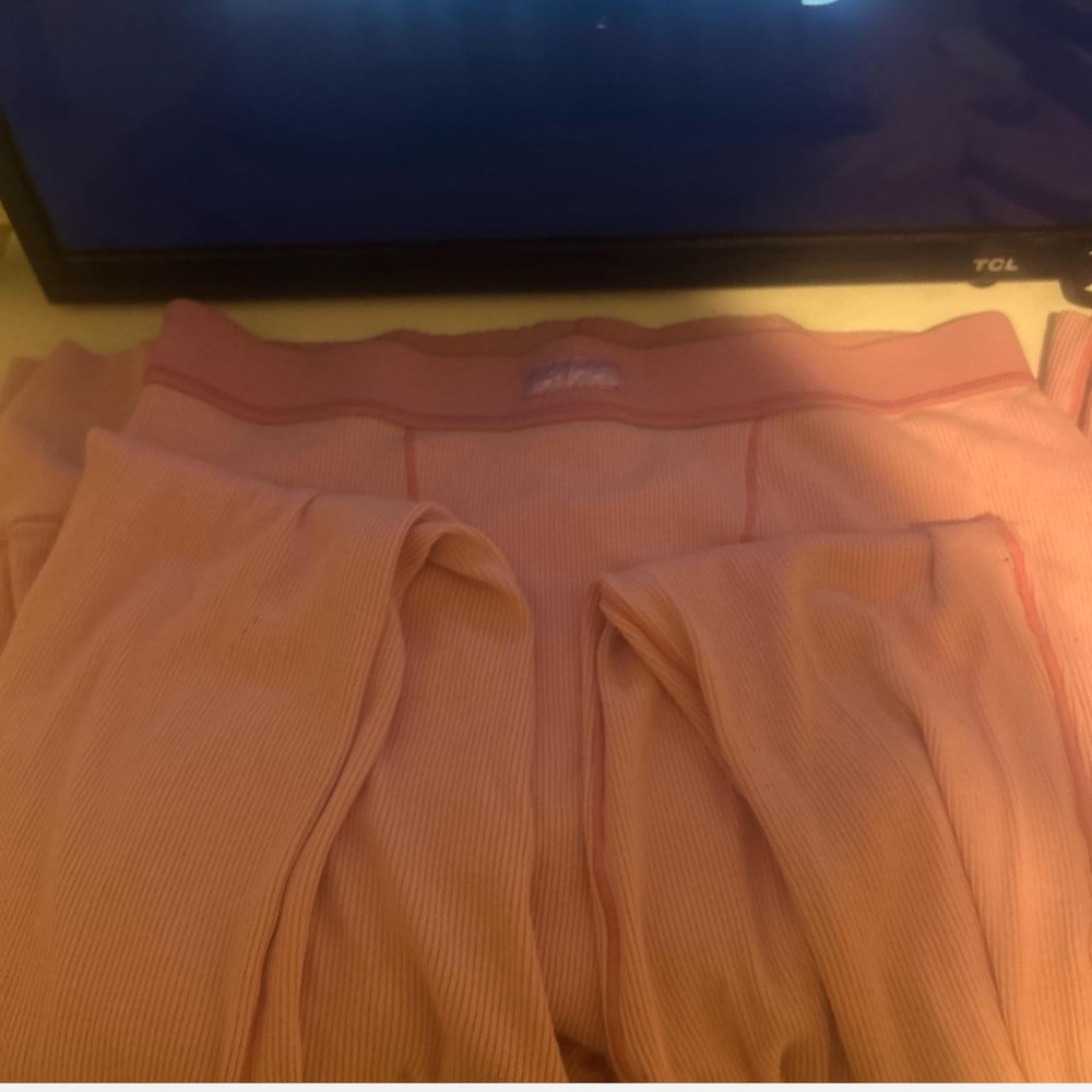Skims Pink Ribbed Leggings and crop top set